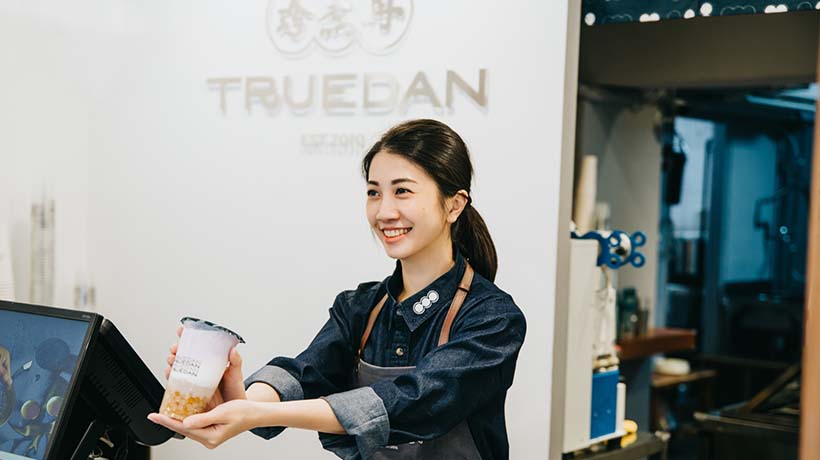 Truedan Enhances Store Management Efficiency and Service Quality with Advantech’s Inspection Solution